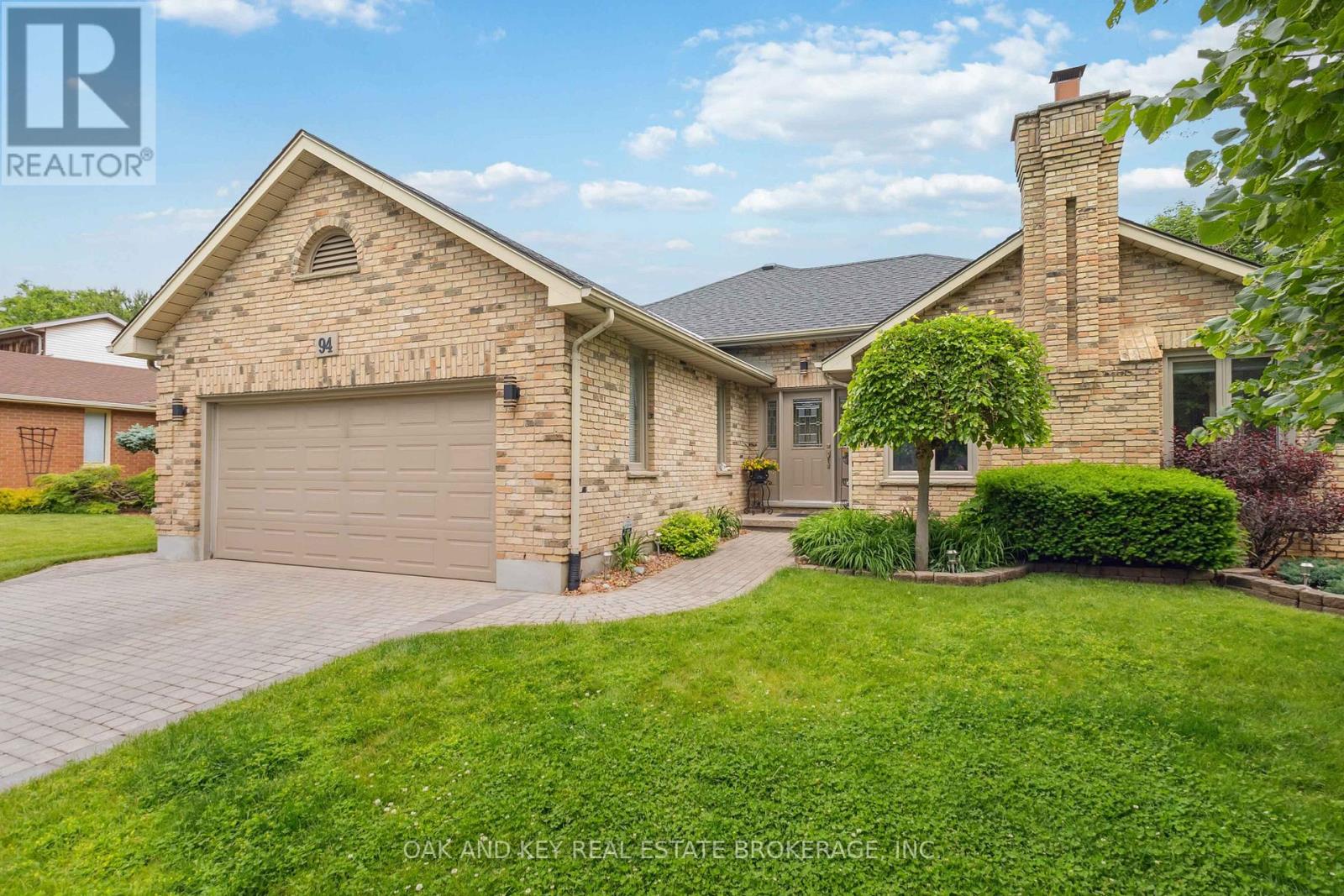 94 SUNNYSIDE DRIVE, London North (North G)