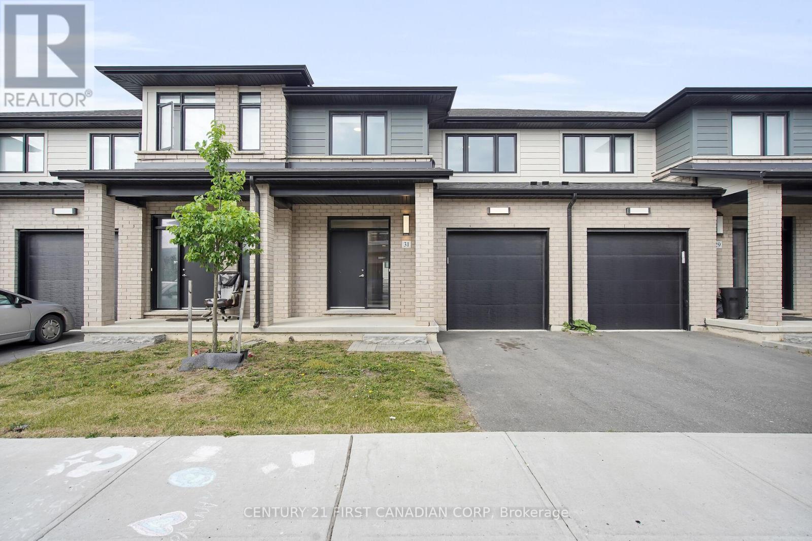 31 - 3635 SOUTHBRIDGE AVENUE, London South (South W)