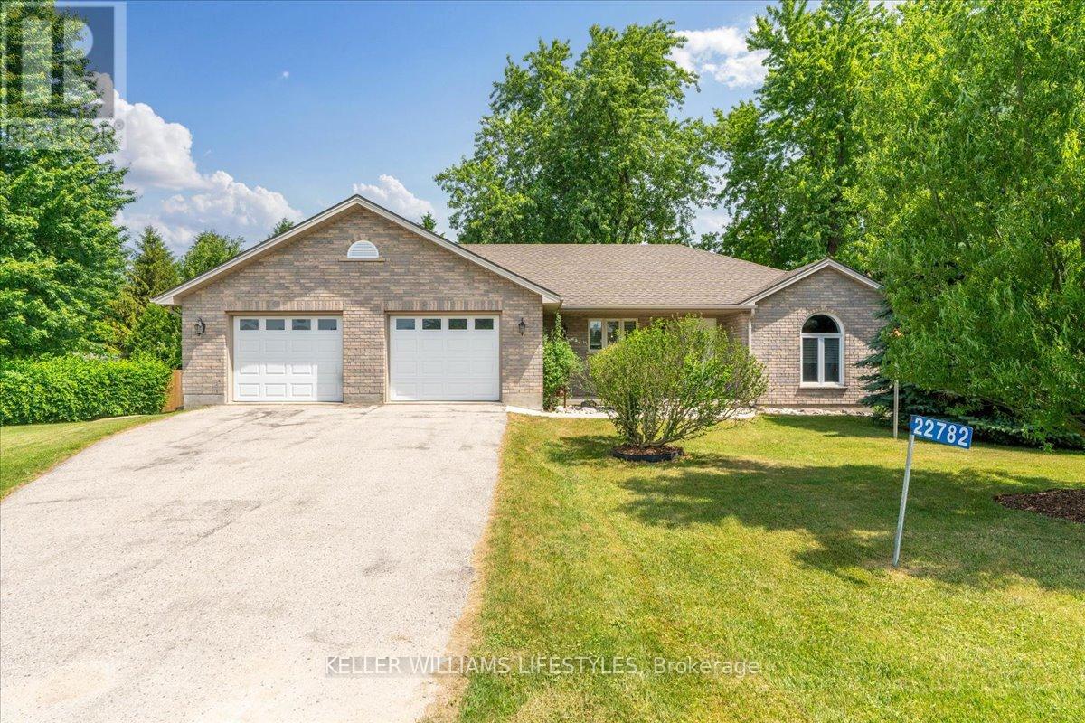 22782 ADELAIDE ROAD, Strathroy-Caradoc (Mount Brydges)