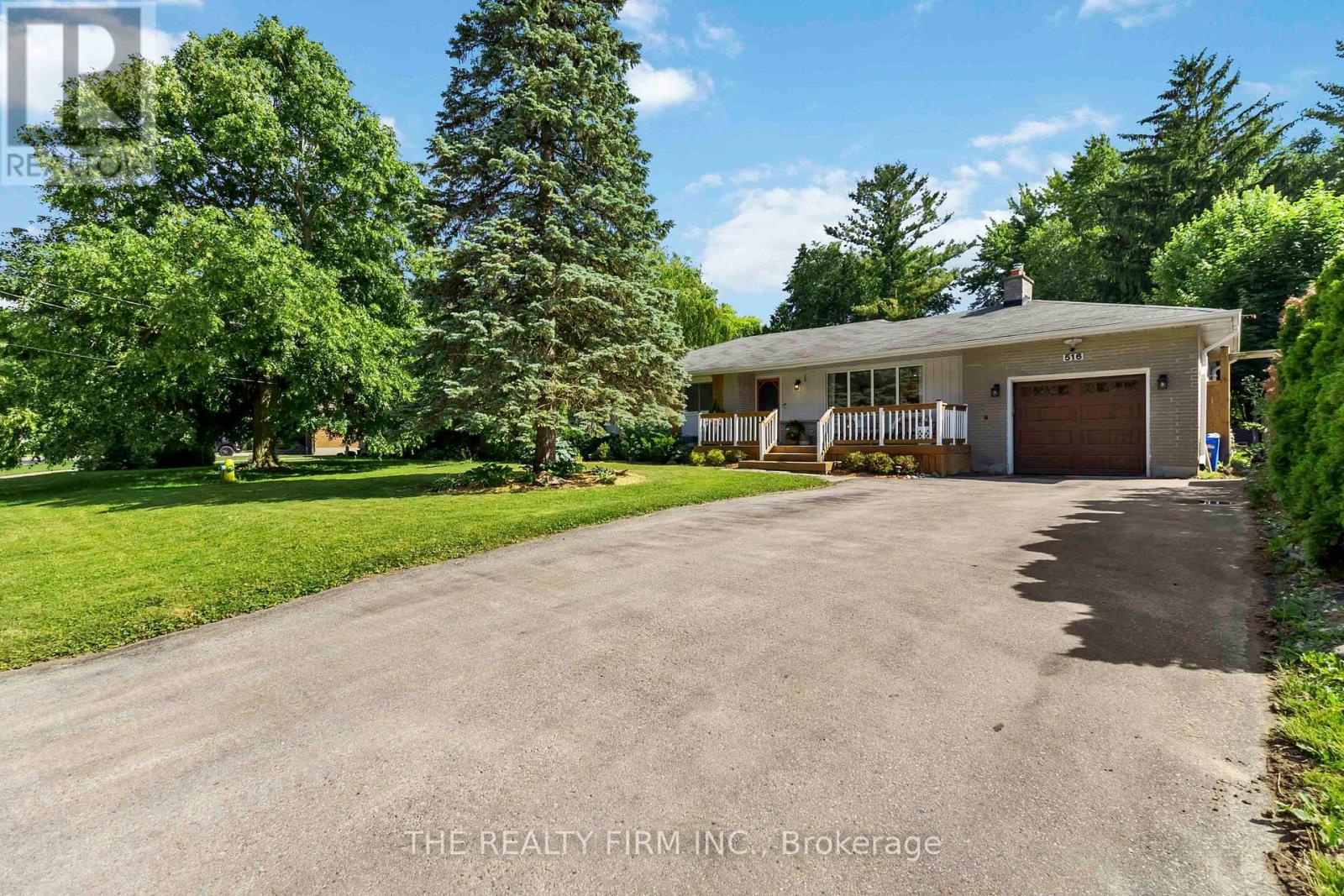 516 HIBISCUS AVENUE, London North (North P)