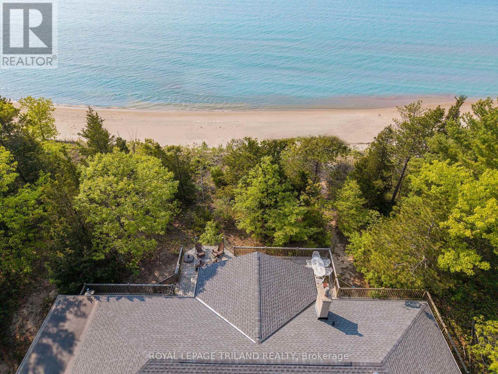 9856 HURON PLACE, Lambton Shores (Grand Bend)