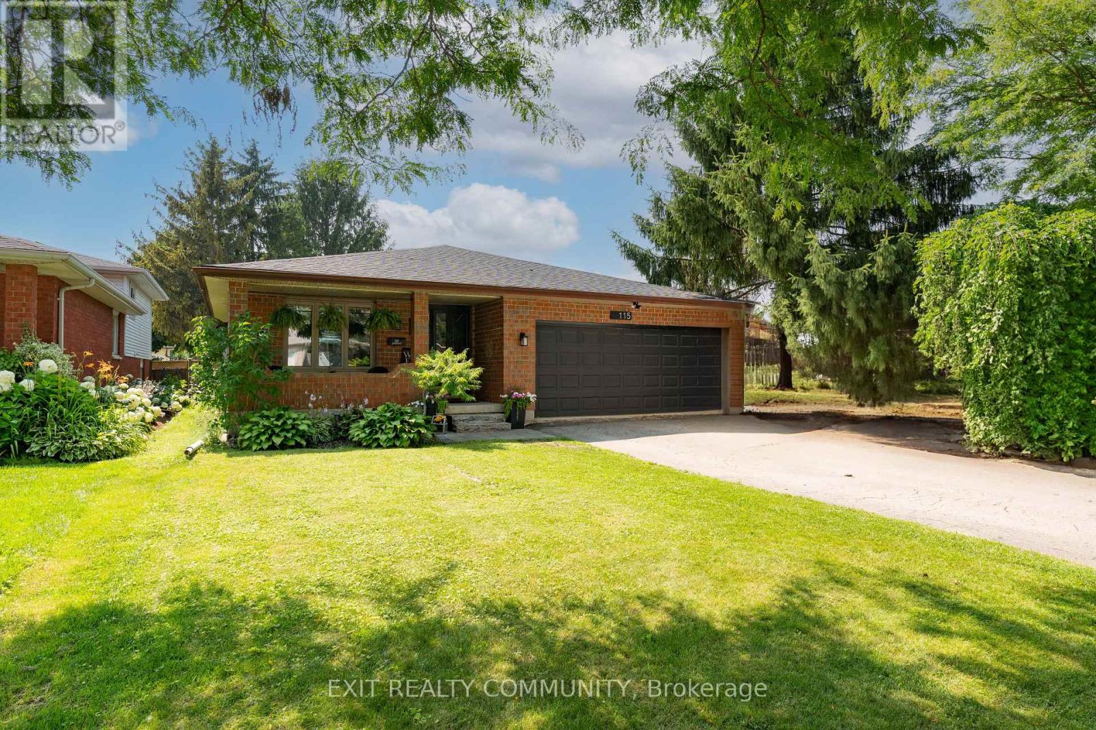 115 FAIRCHILD CRESCENT, London South (South X)