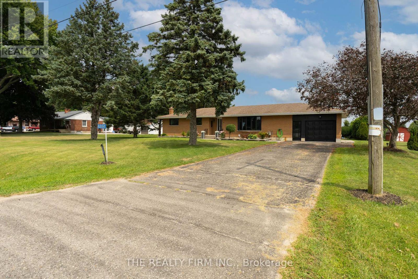 6898 SUNSET ROAD, Central Elgin