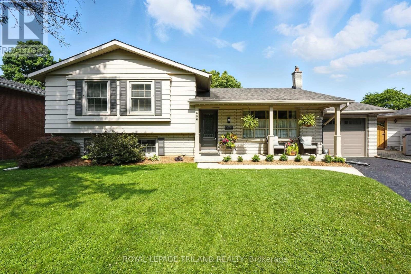 686 ALGOMA PLACE, London North (North H)