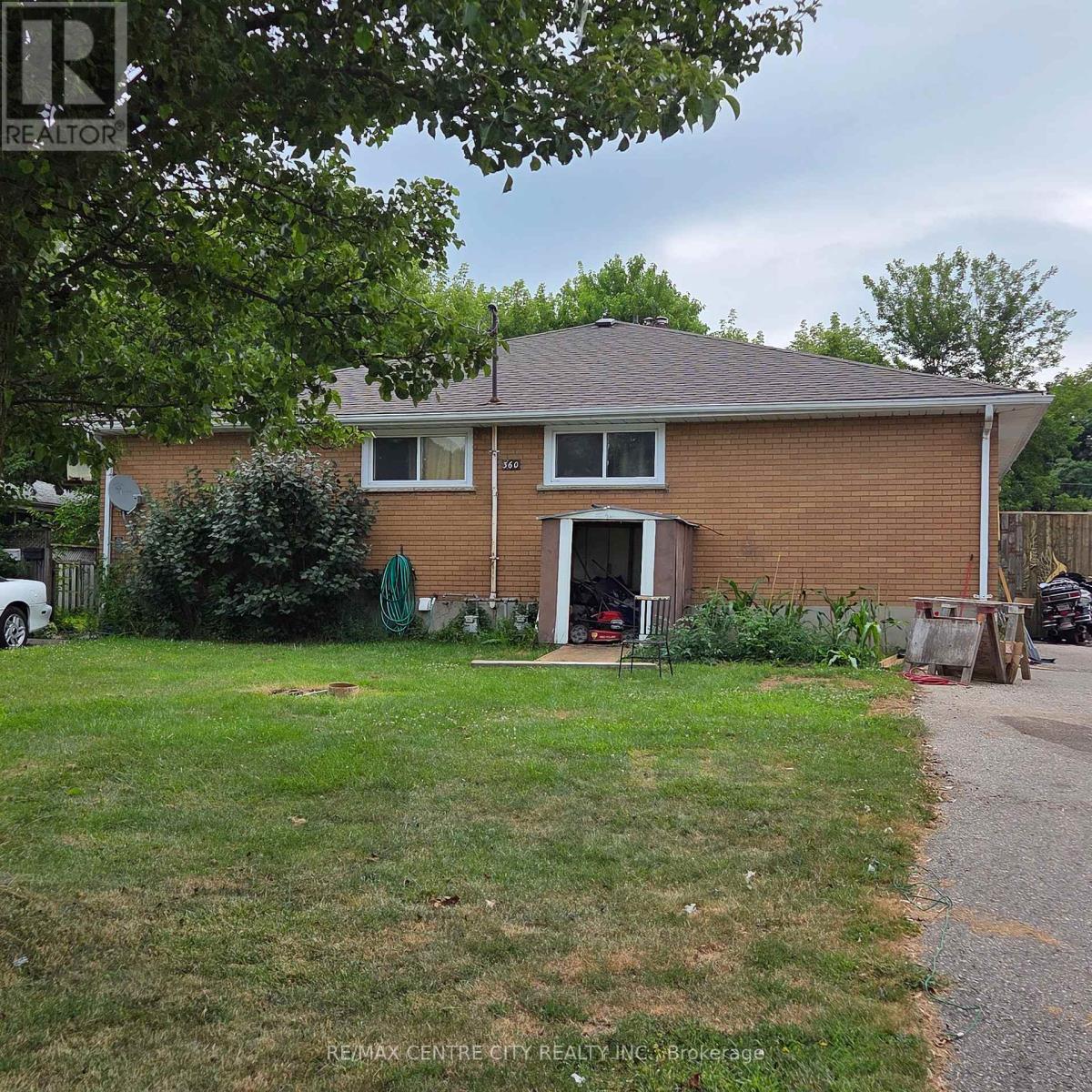 360 STRATTON DRIVE, London East (East H)