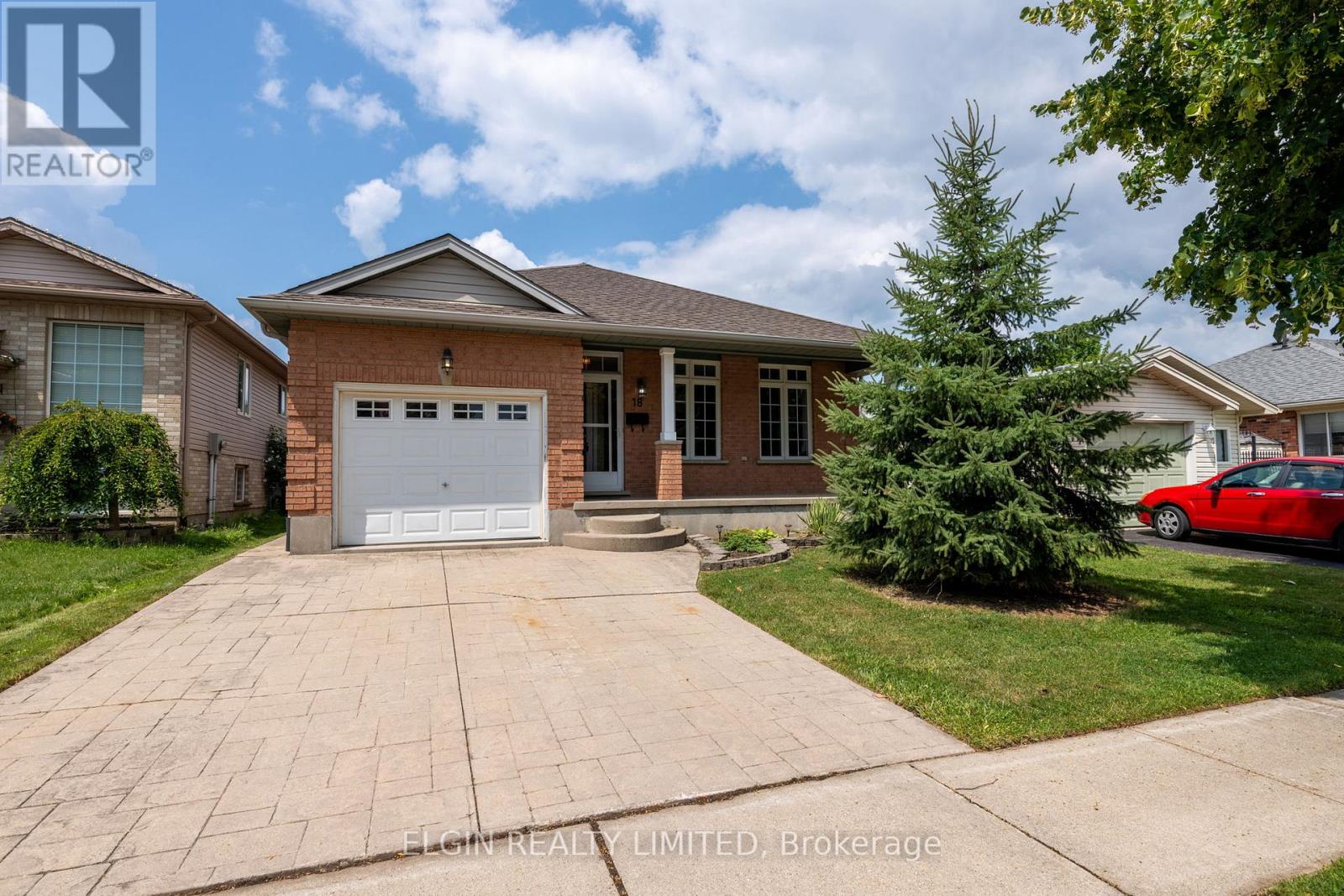 18 ROSETHORN COURT, St. Thomas