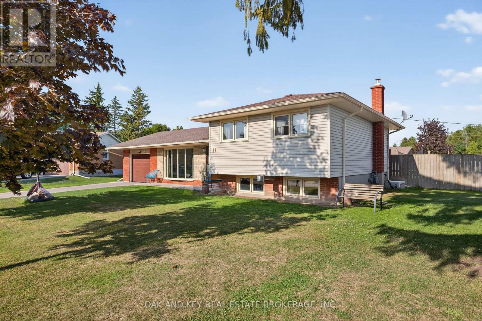 10103 LYNHURST PARK DRIVE, Southwold (Lynhurst)