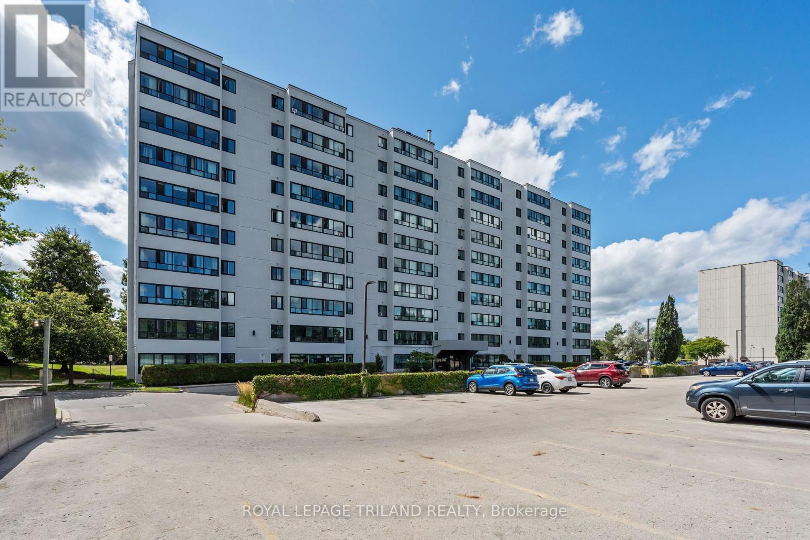 212 - 600 GRENFELL DRIVE, London North (North C)