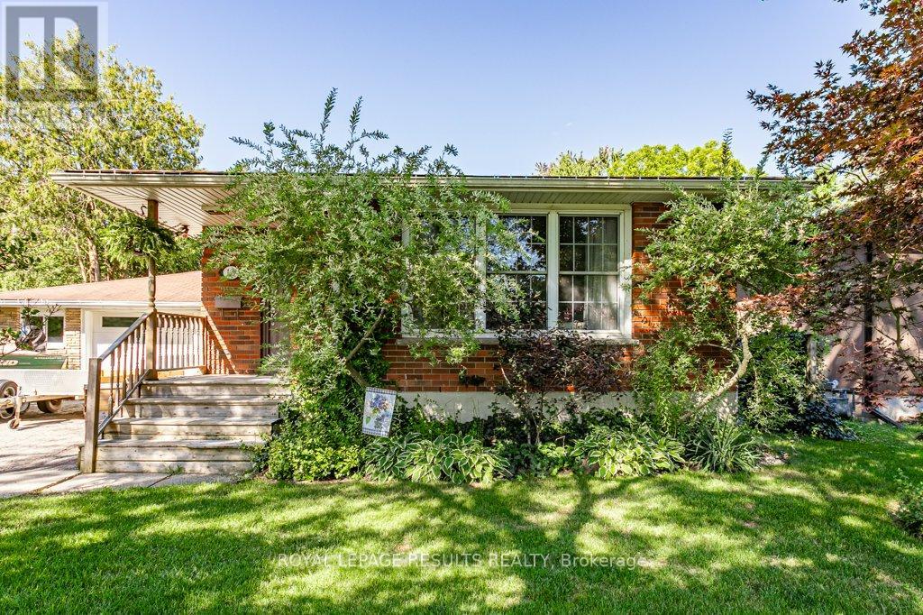 160 FOURTH AVENUE, Aylmer