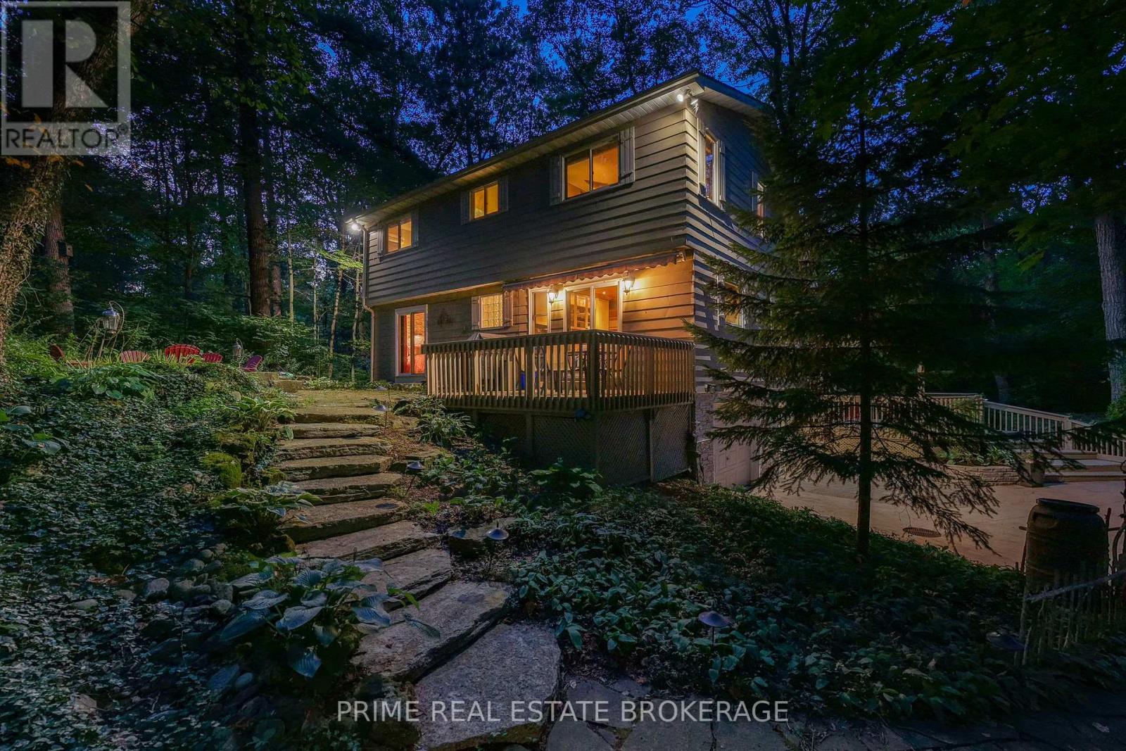 10257 WOODPARK COURT, Lambton Shores (Grand Bend)