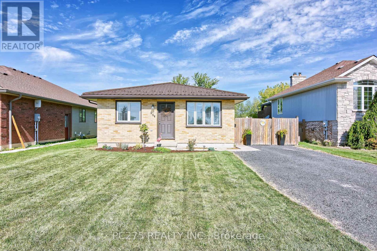 254 SOUTH STREET, Southwest Middlesex (Glencoe)