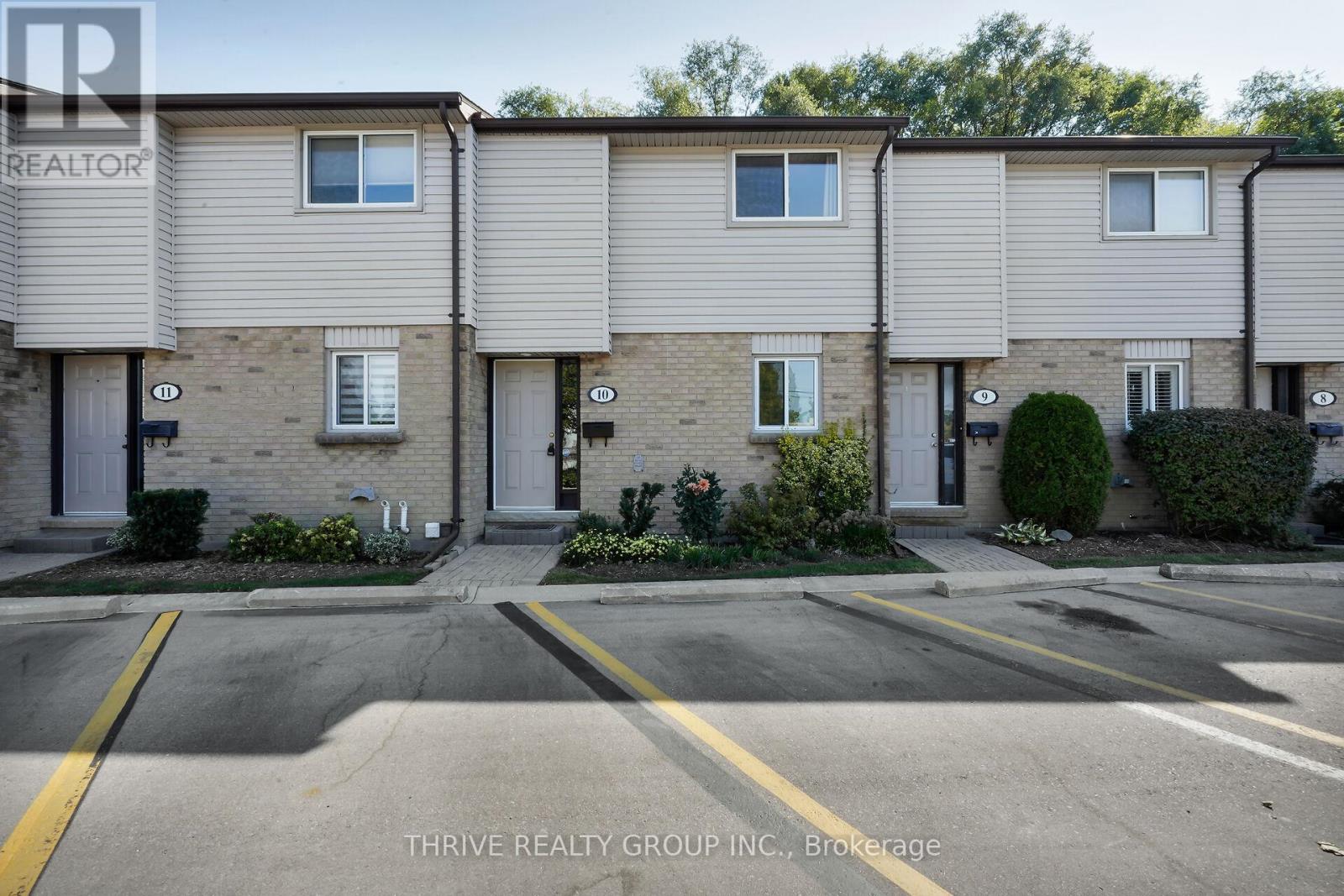 10 - 215 COMMISSIONERS ROAD W, London South (South D)