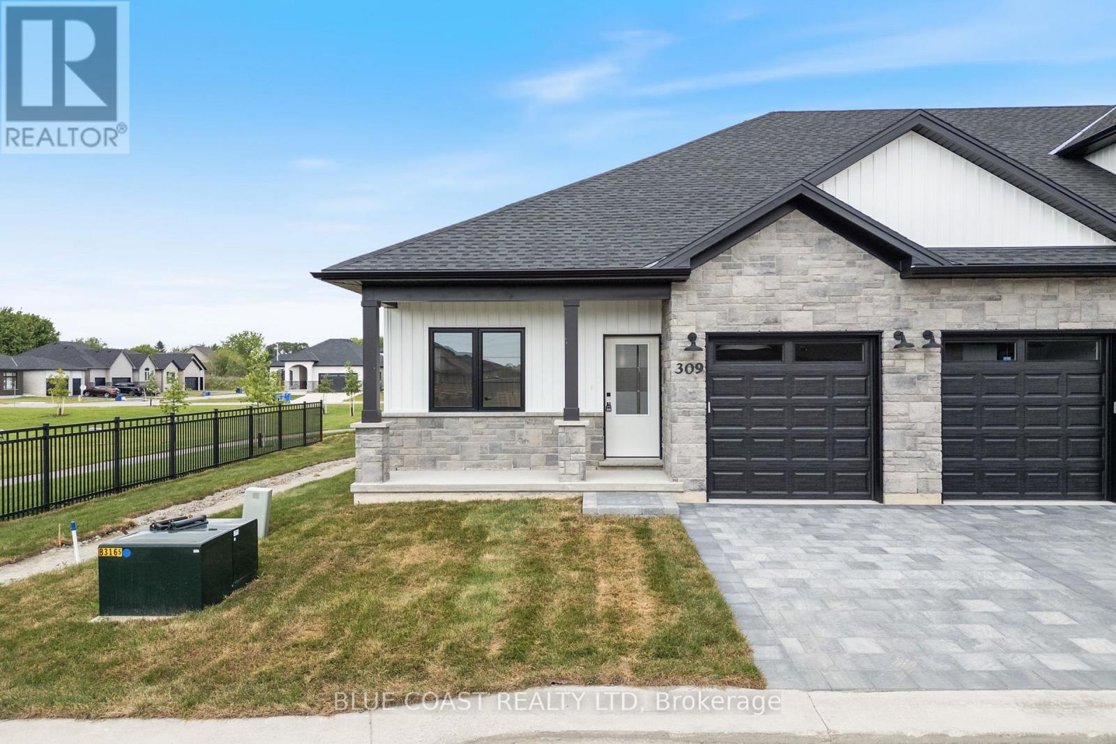 520 ANISE LANE, Sarnia
