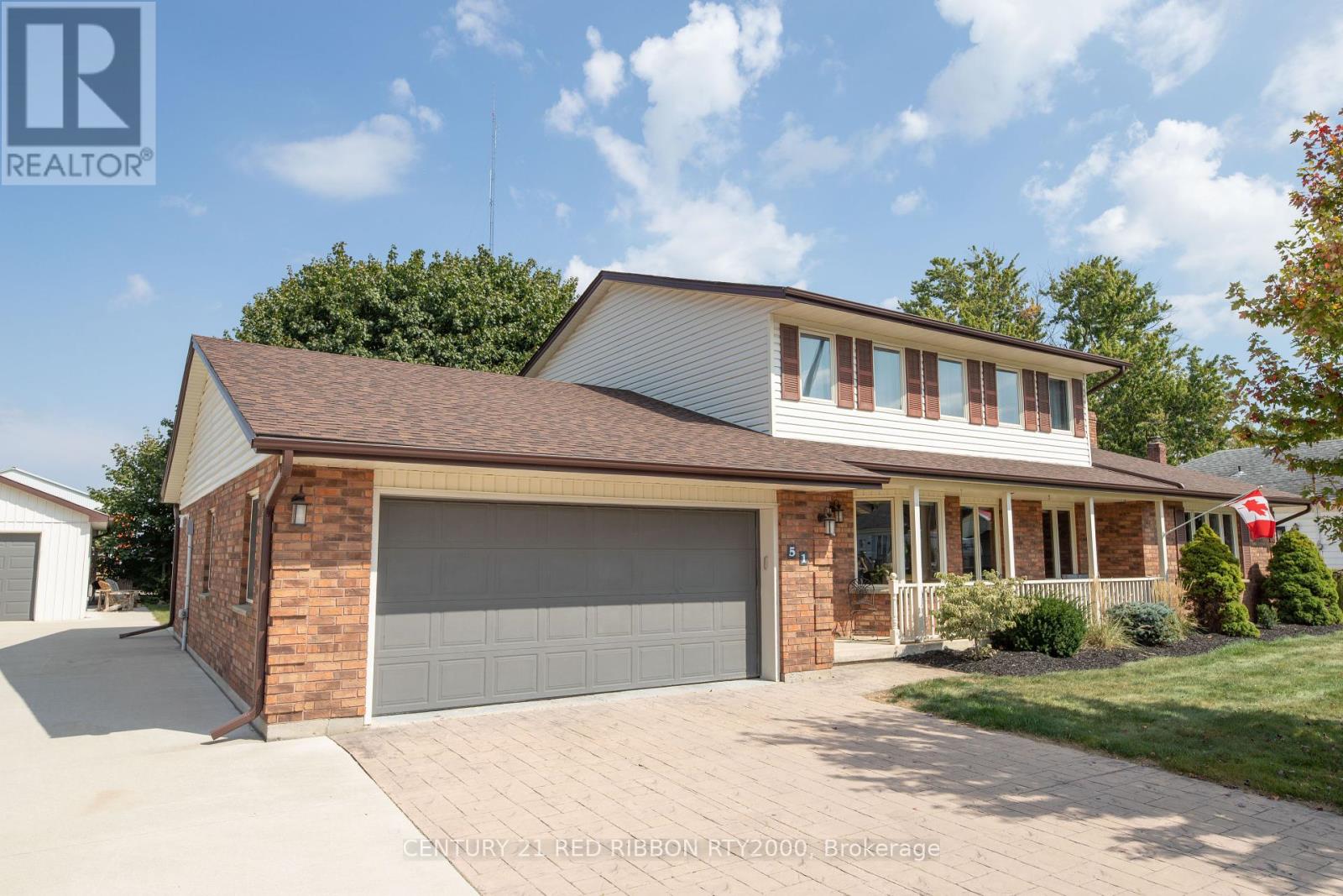 51 QUEEN STREET, Strathroy-Caradoc (SE)