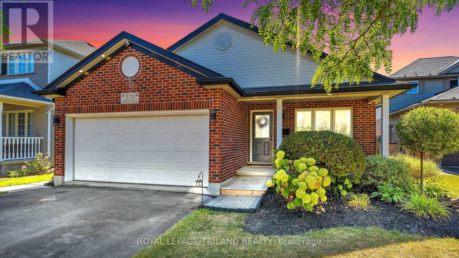 579 HARTOP PLACE, London South (South U)
