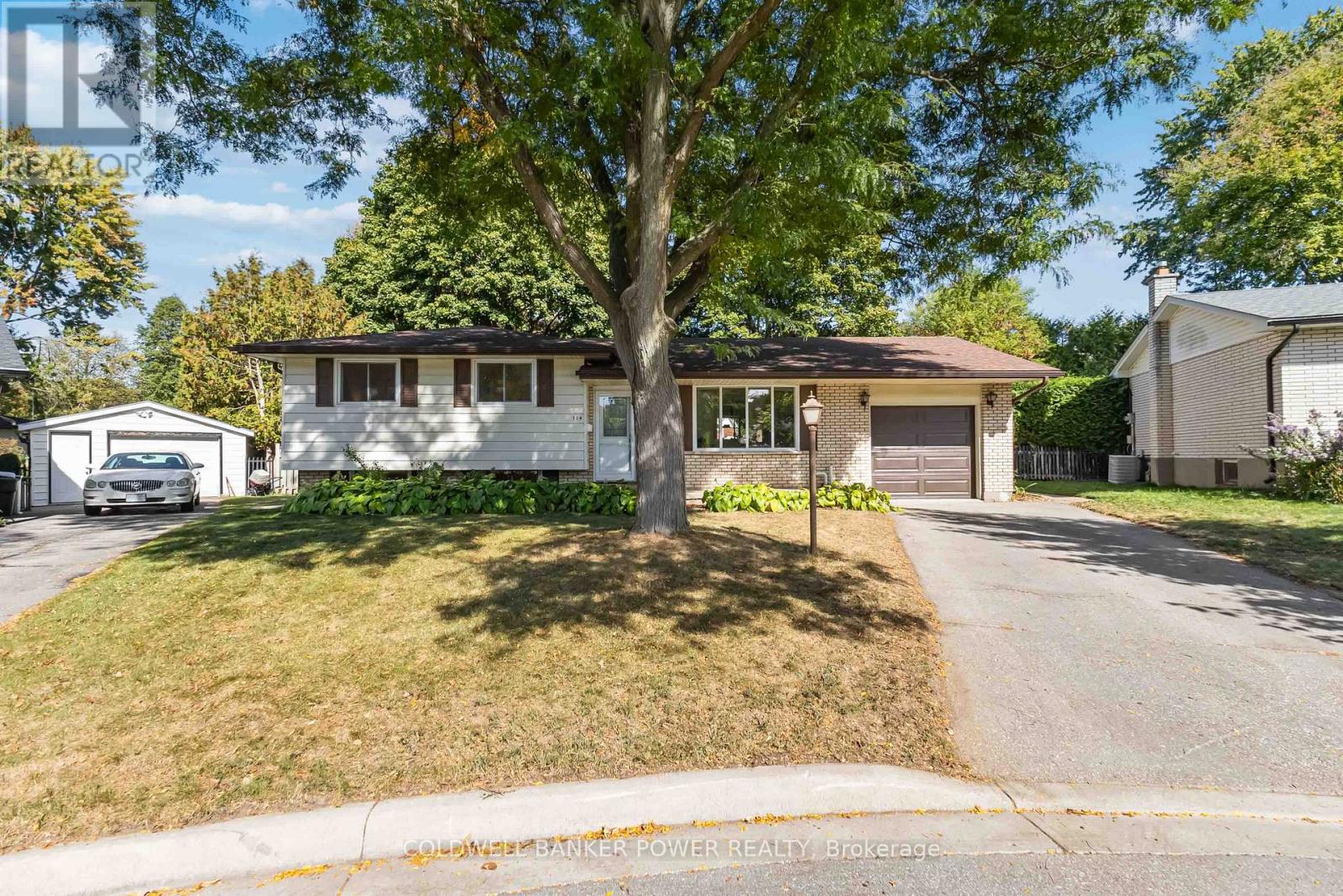 104 CECILIA PLACE, London East (East C)