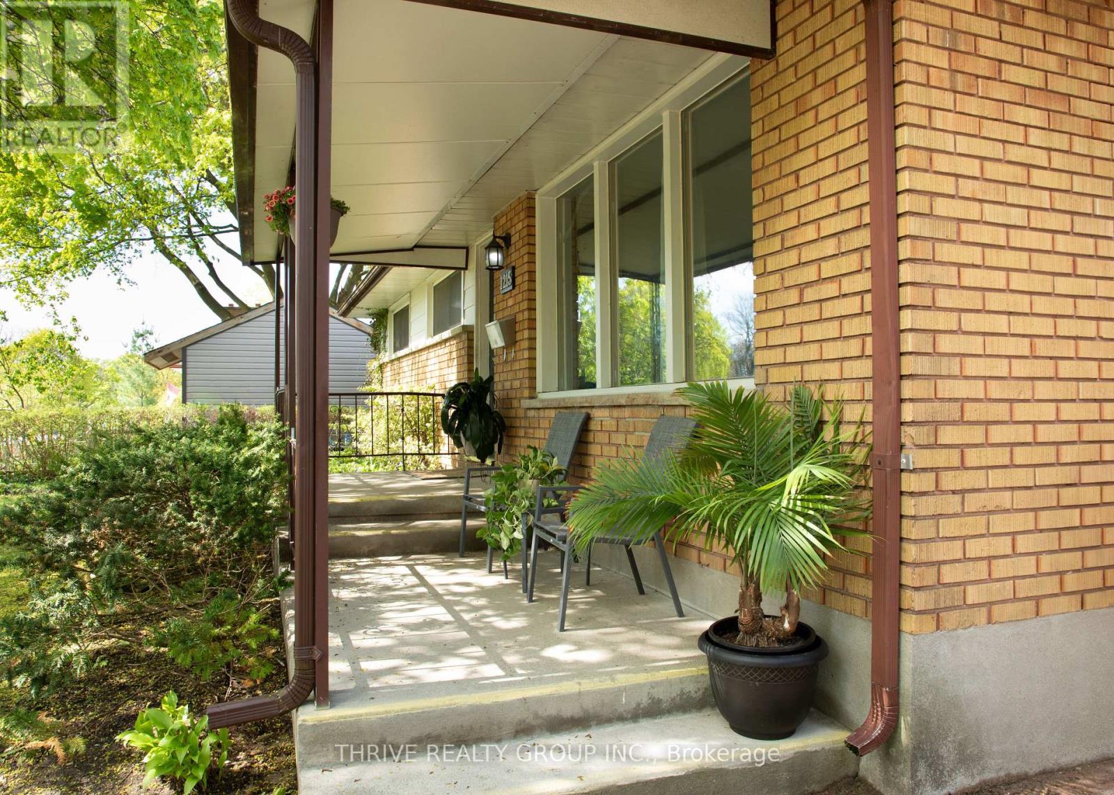 1215 MICHAEL STREET, London East (East D)