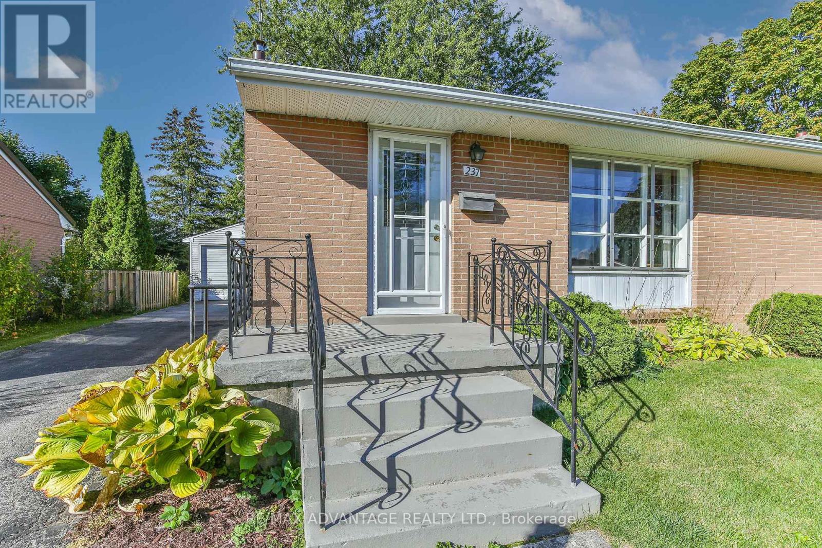 237 RAINBOW AVENUE, London East (East H)