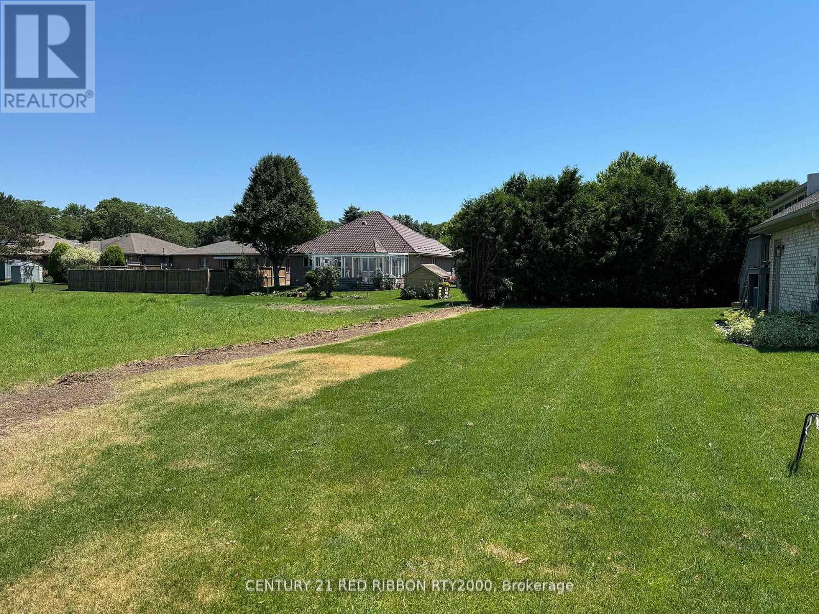 483 TANYA STREET, Strathroy-Caradoc (NE)