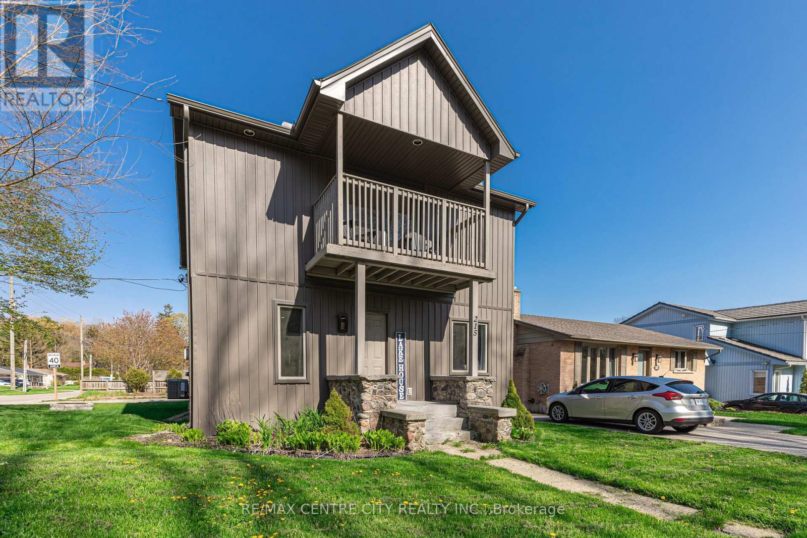 215 VIMY RIDGE, Central Elgin (Port Stanley)