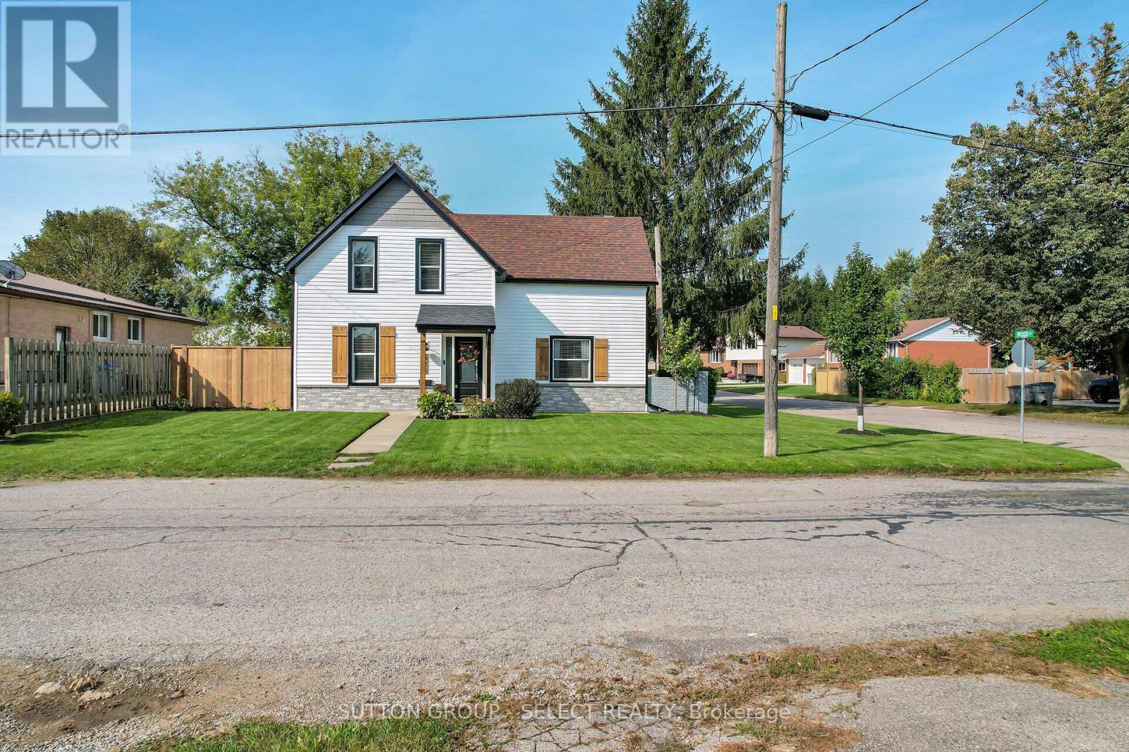 526 DEWAN STREET, Strathroy-Caradoc (NW)