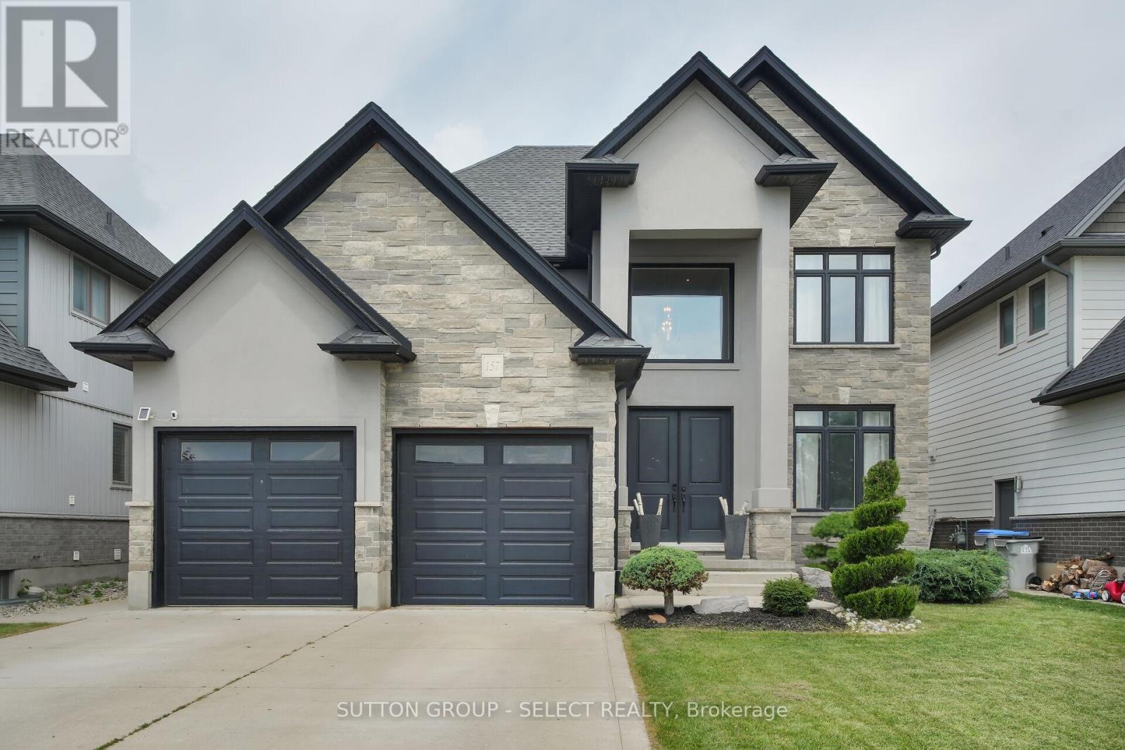 157 JENNA DRIVE, Strathroy-Caradoc (NE)