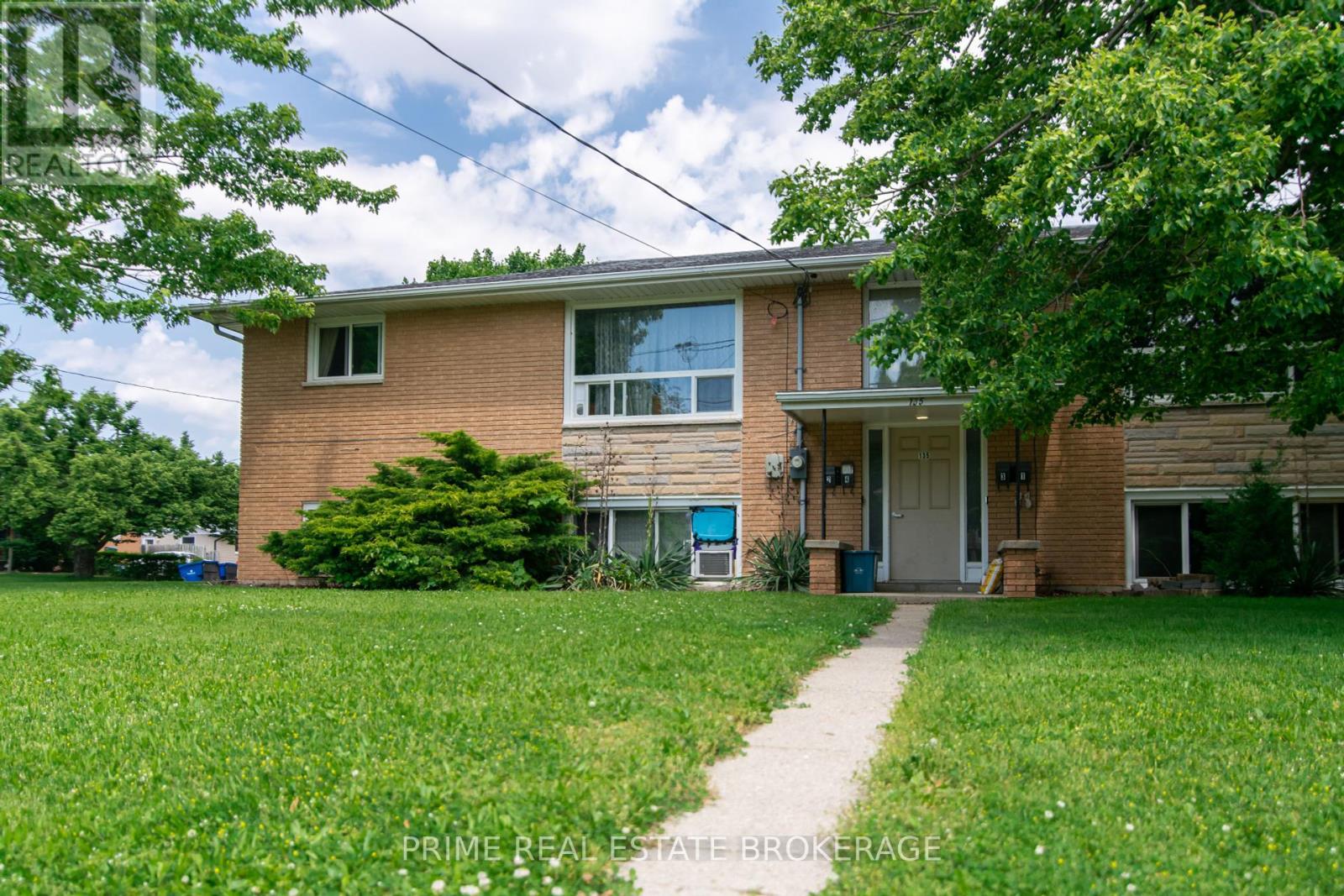 135 SEMENYM AVENUE, Chatham-Kent (Chatham)