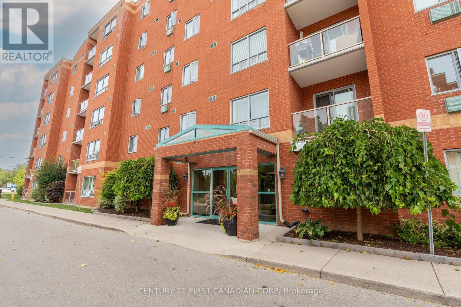 407 - 77 BASELINE ROAD W, London