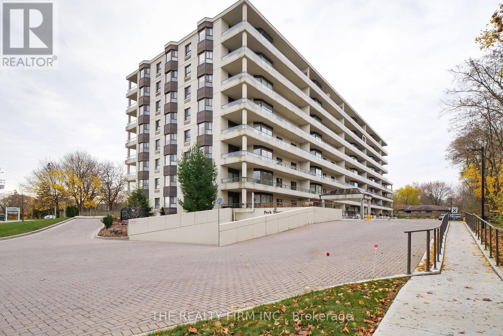 502 - 1180 COMMISSIONERS ROAD W, London