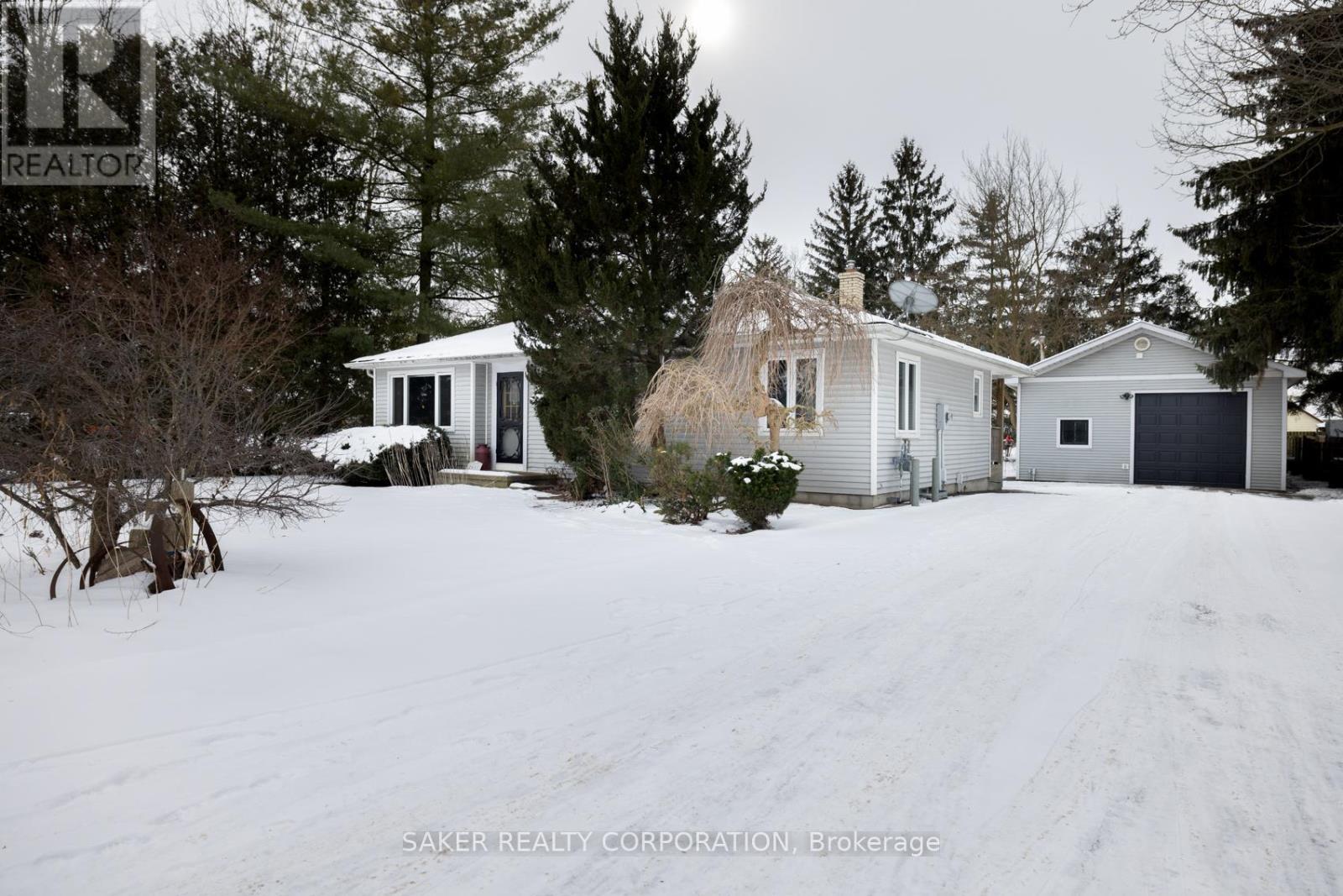 2617 EMERSON STREET, Strathroy-Caradoc (Mount Brydges)