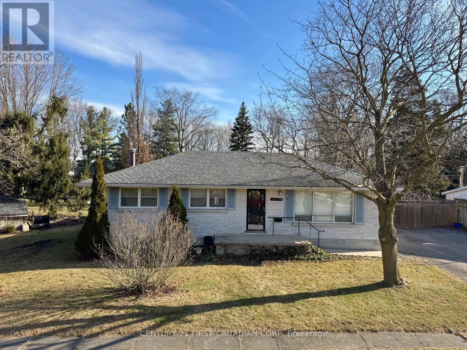 2472 CHESTNUT STREET, Strathroy-Caradoc (Mount Brydges)
