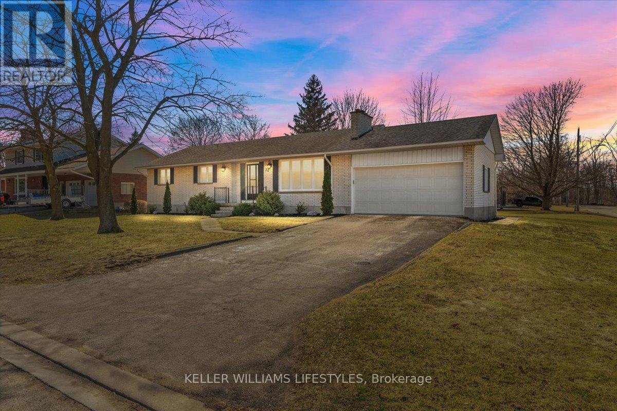 20 PARK LANE, Lambton Shores (Forest)