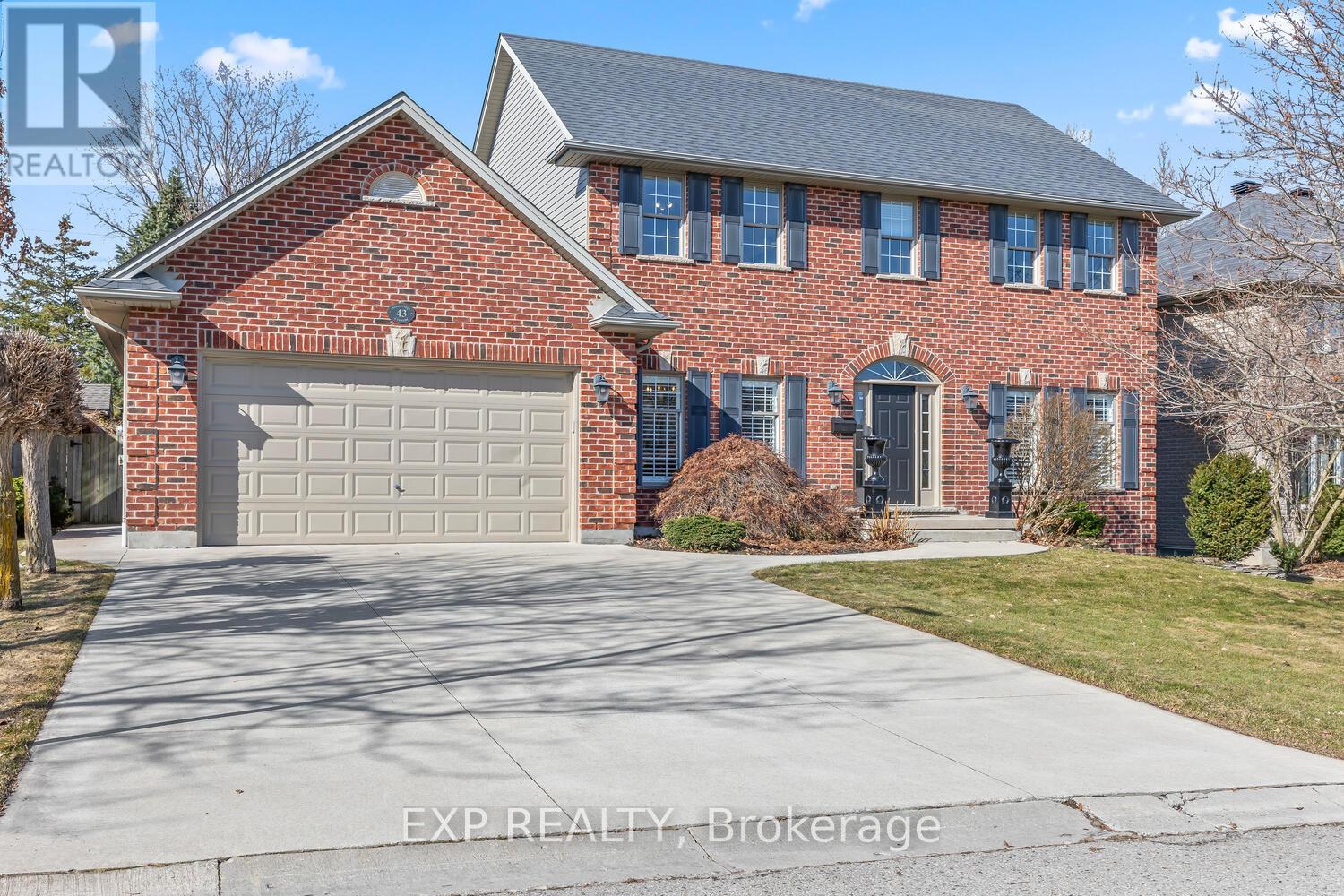 43 STONERIDGE CRESCENT, Middlesex Centre (Ilderton)