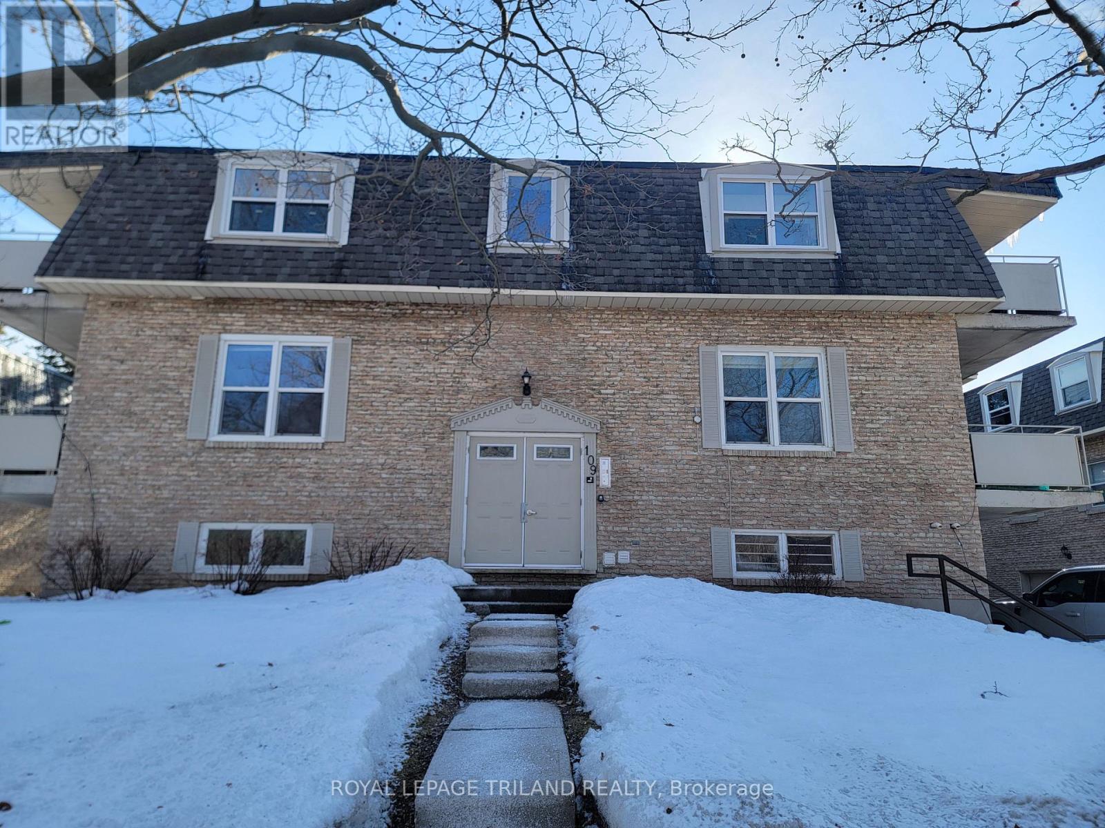4 - 109 WESTMOUNT ROAD N, Waterloo