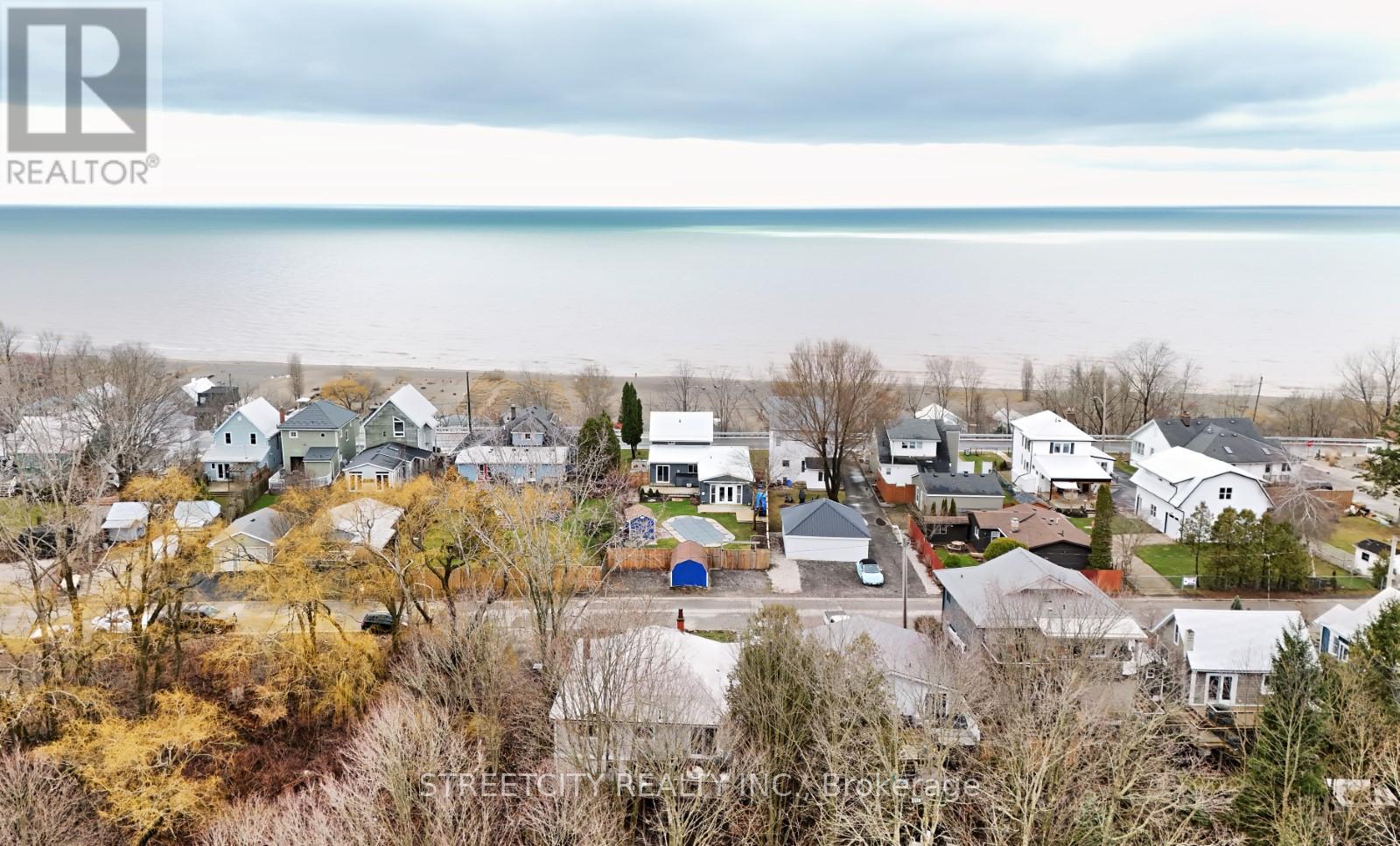 417 TOWER HEIGHTS DRIVE, Central Elgin