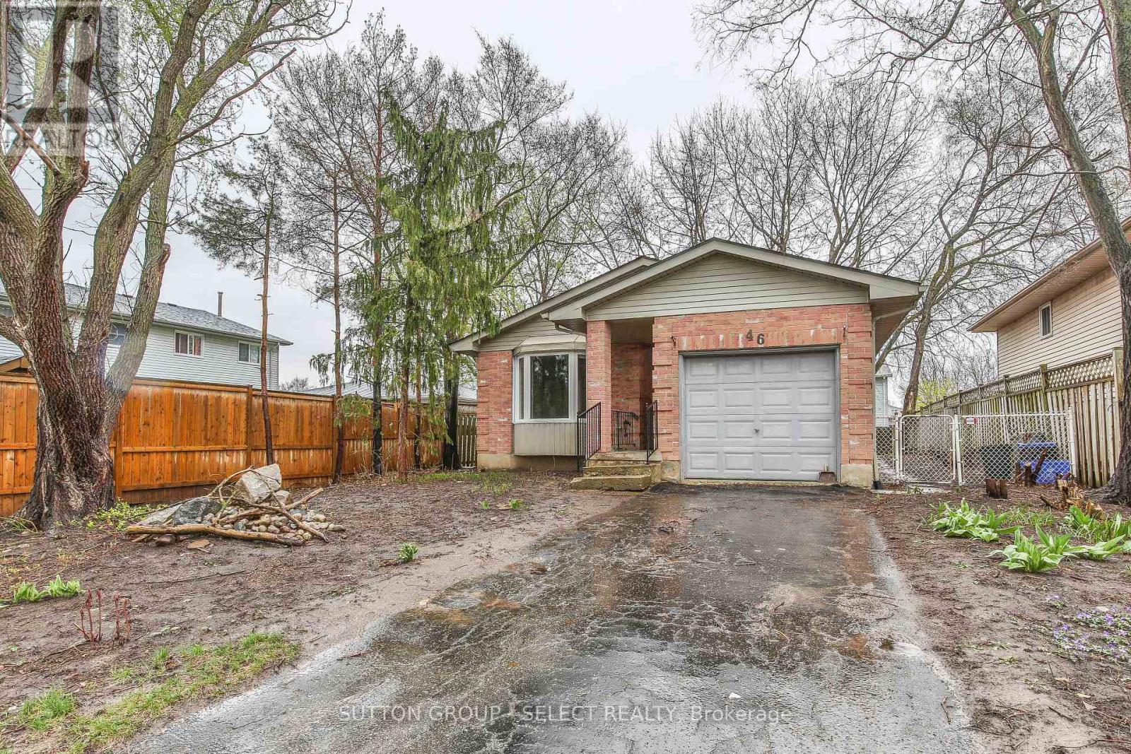 46 BONAPARTE LANE, London East (East I)