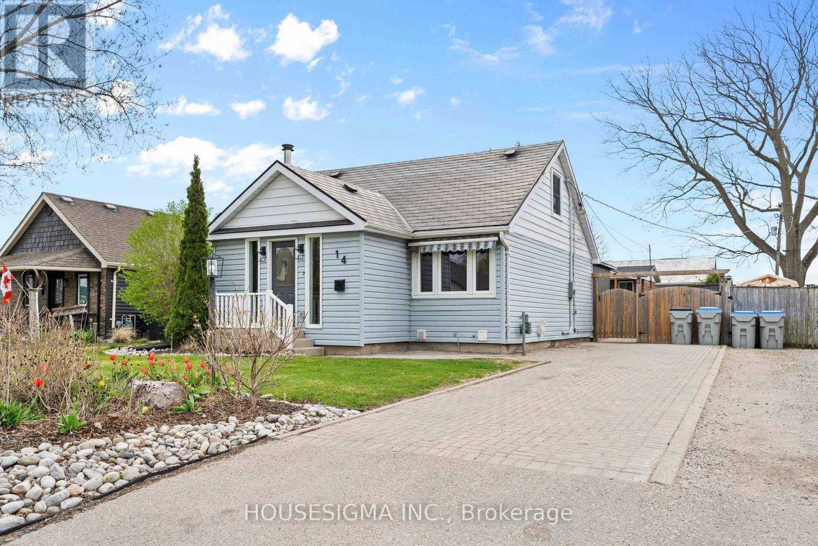 14 CARROLL STREET W, Strathroy Caradoc (NE)
