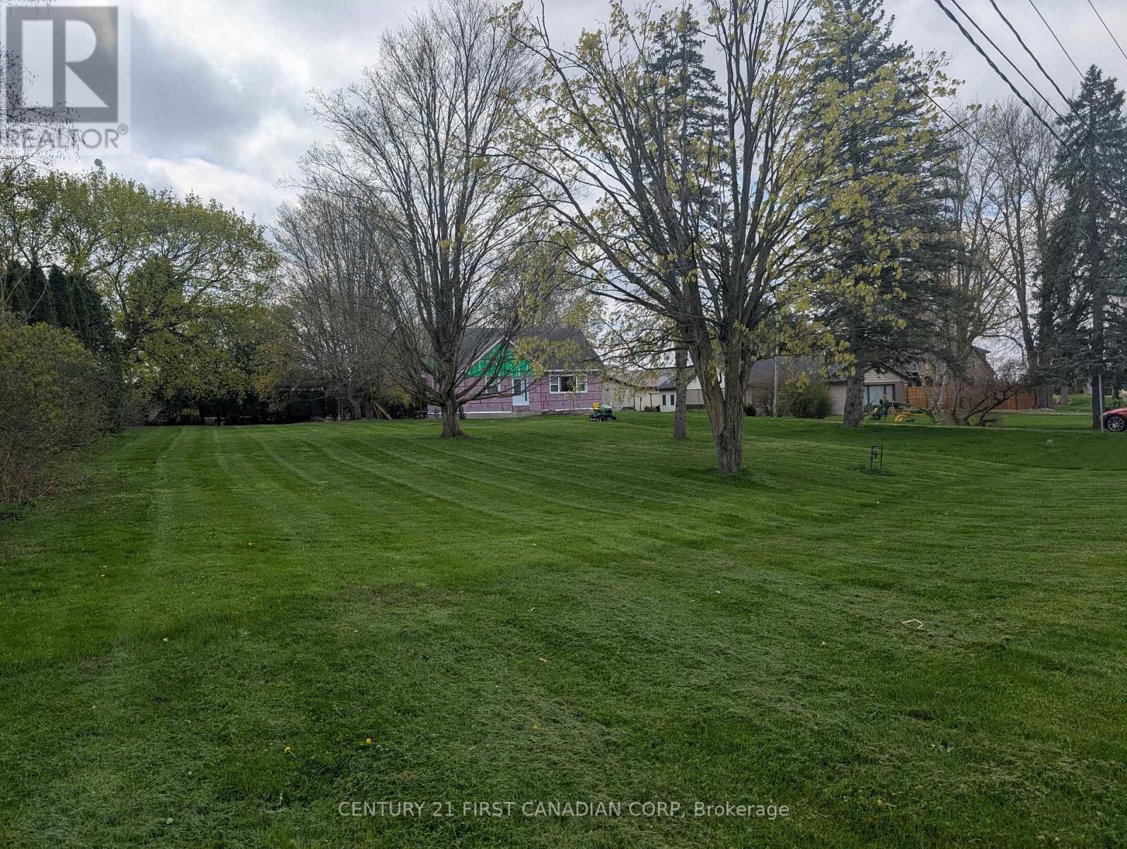 211 KING EDWARD STREET, Brant (Paris)