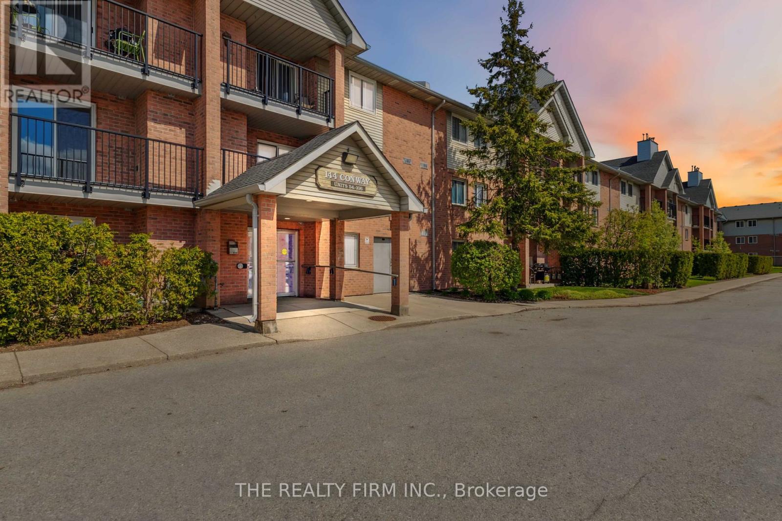 99 - 144 CONWAY DRIVE, London South (South X)
