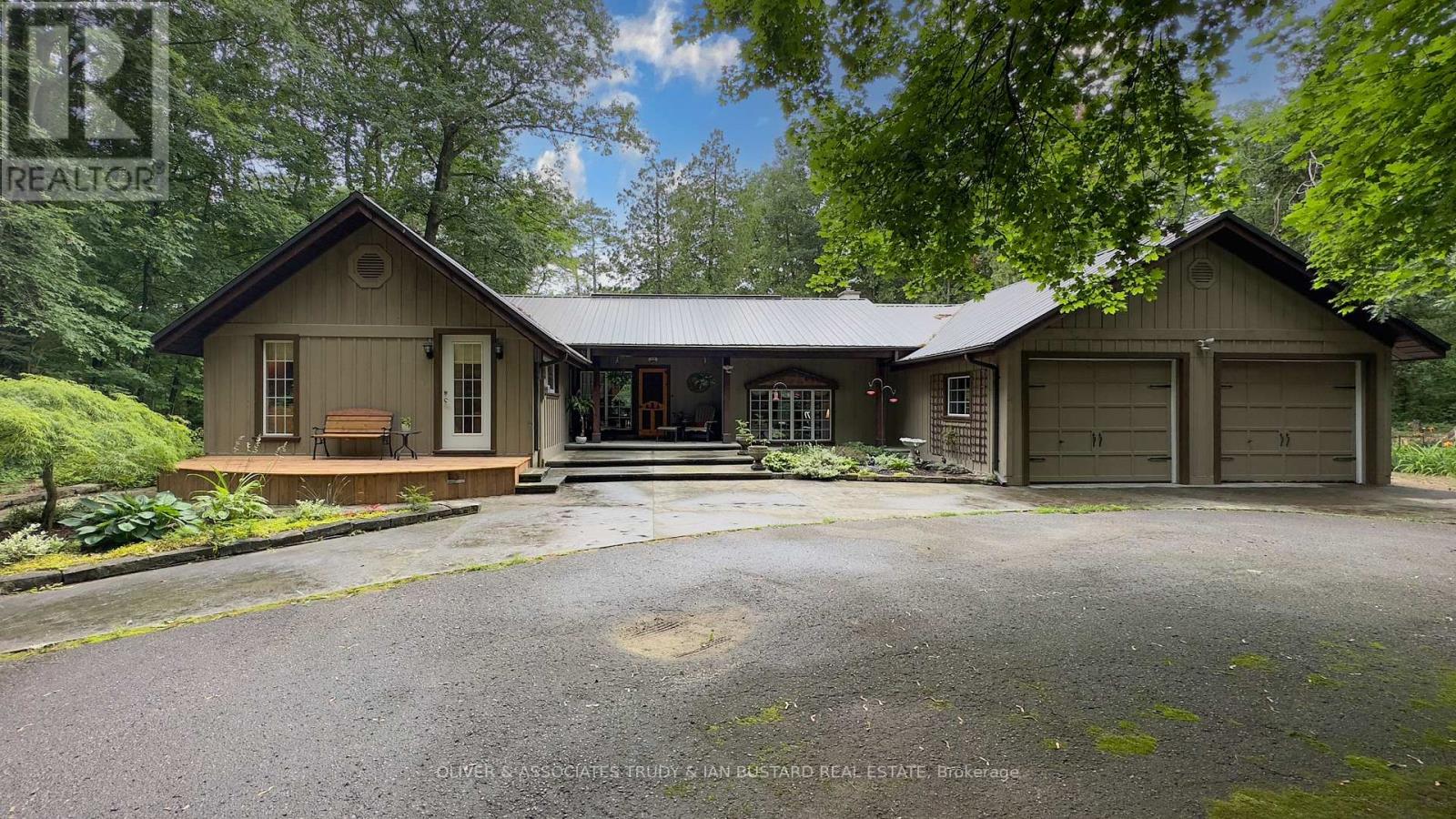 255 ONTARIO STREET S, Lambton Shores (Grand Bend)