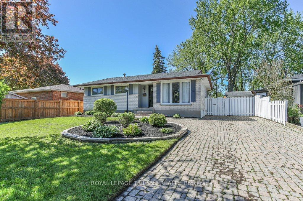 76 MASSON COURT, London South (South Y)