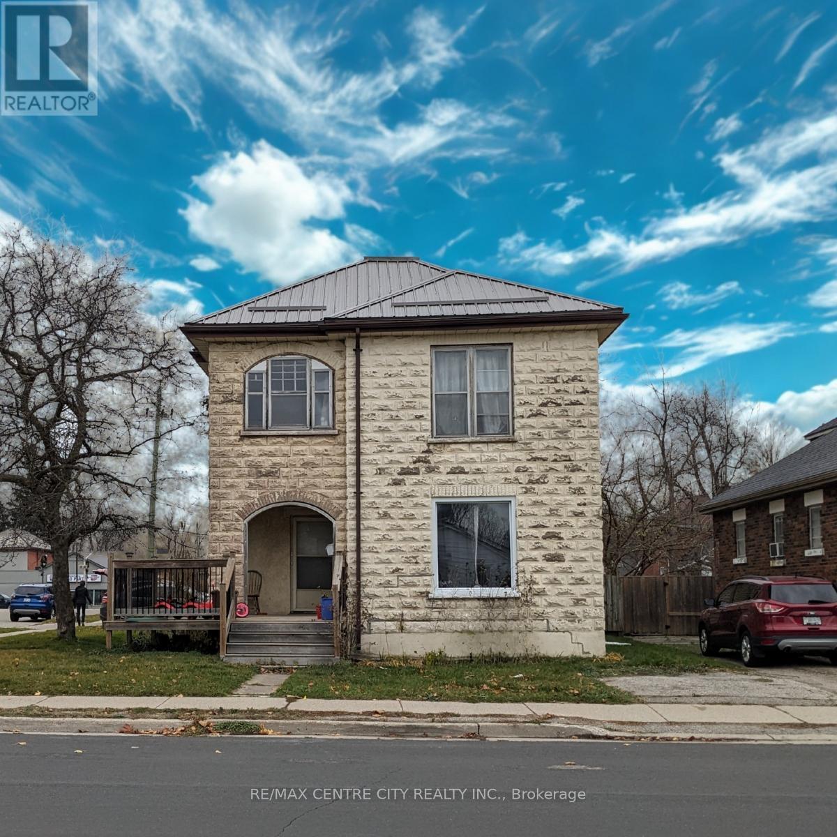 171 SYDENHAM STREET E, Aylmer