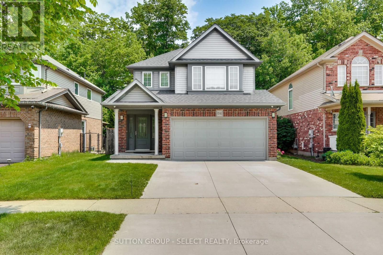1041 FOXCREEK ROAD, London North (North S)