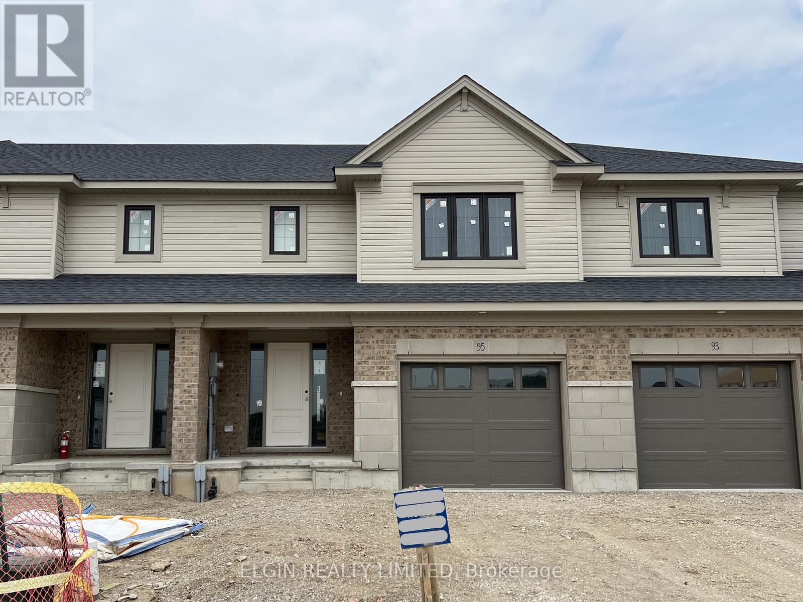 95 WILLOW DRIVE, Aylmer