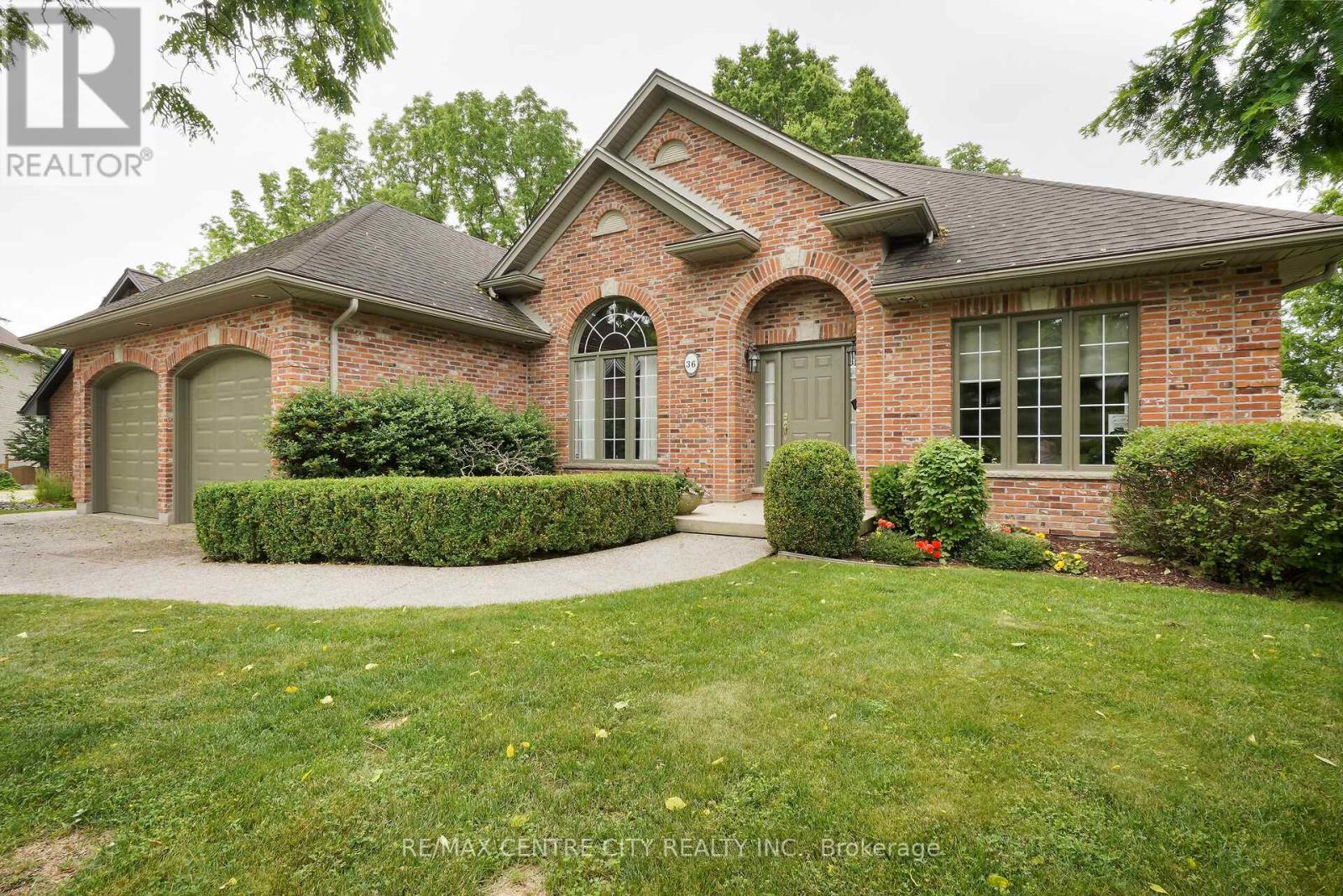 36 TALLWOOD CIRCLE, London North (North G)