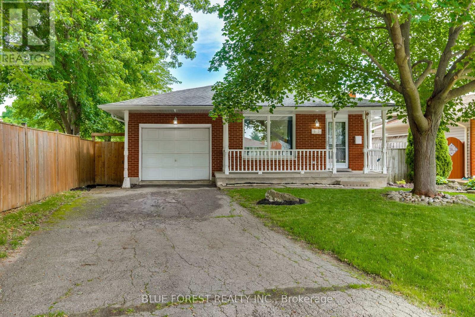 52 GLENDALE AVENUE, London South (South O)