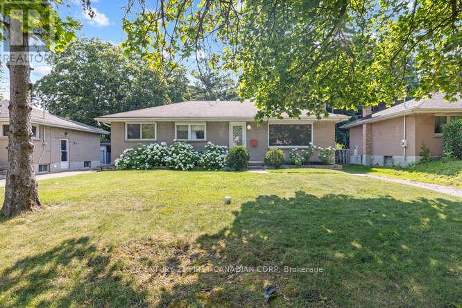 470 BEACHWOOD AVENUE, London South (South D)