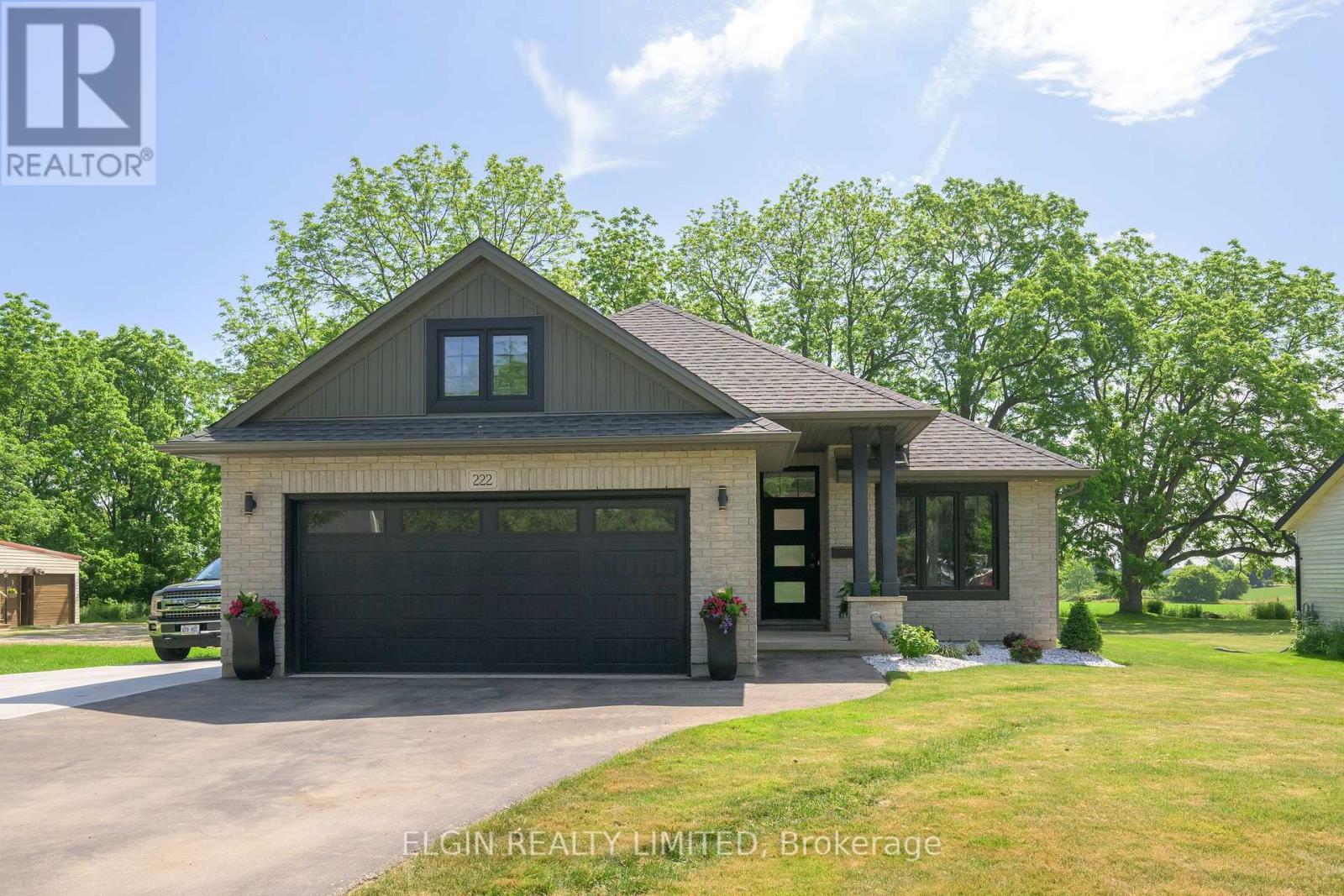 222 CENTENNIAL AVENUE, Central Elgin