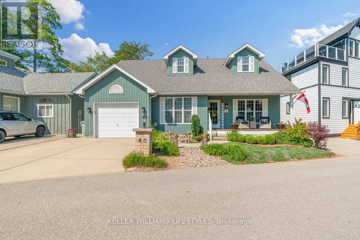 40 LAKESIDE CIRCLE, Lambton Shores (Grand Bend)