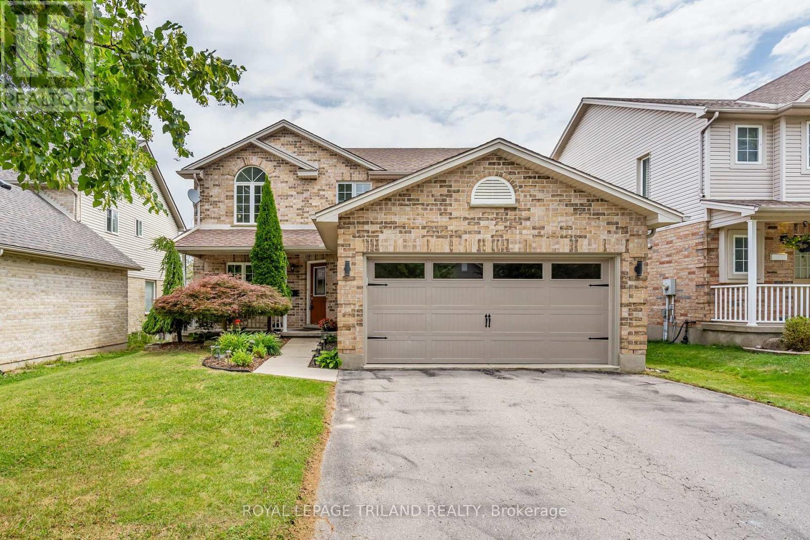 116 CEDARWOOD CRESCENT, London North (North M)